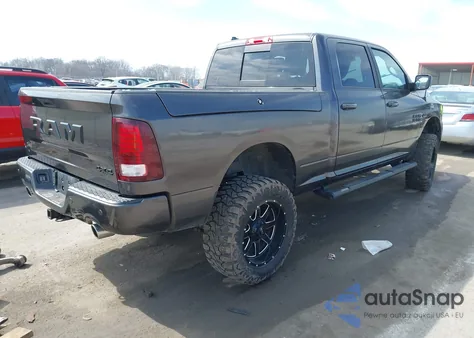 2018 Ram 1500 Sport из США, поврежденный, VIN 1C6RR7UT7JS250004